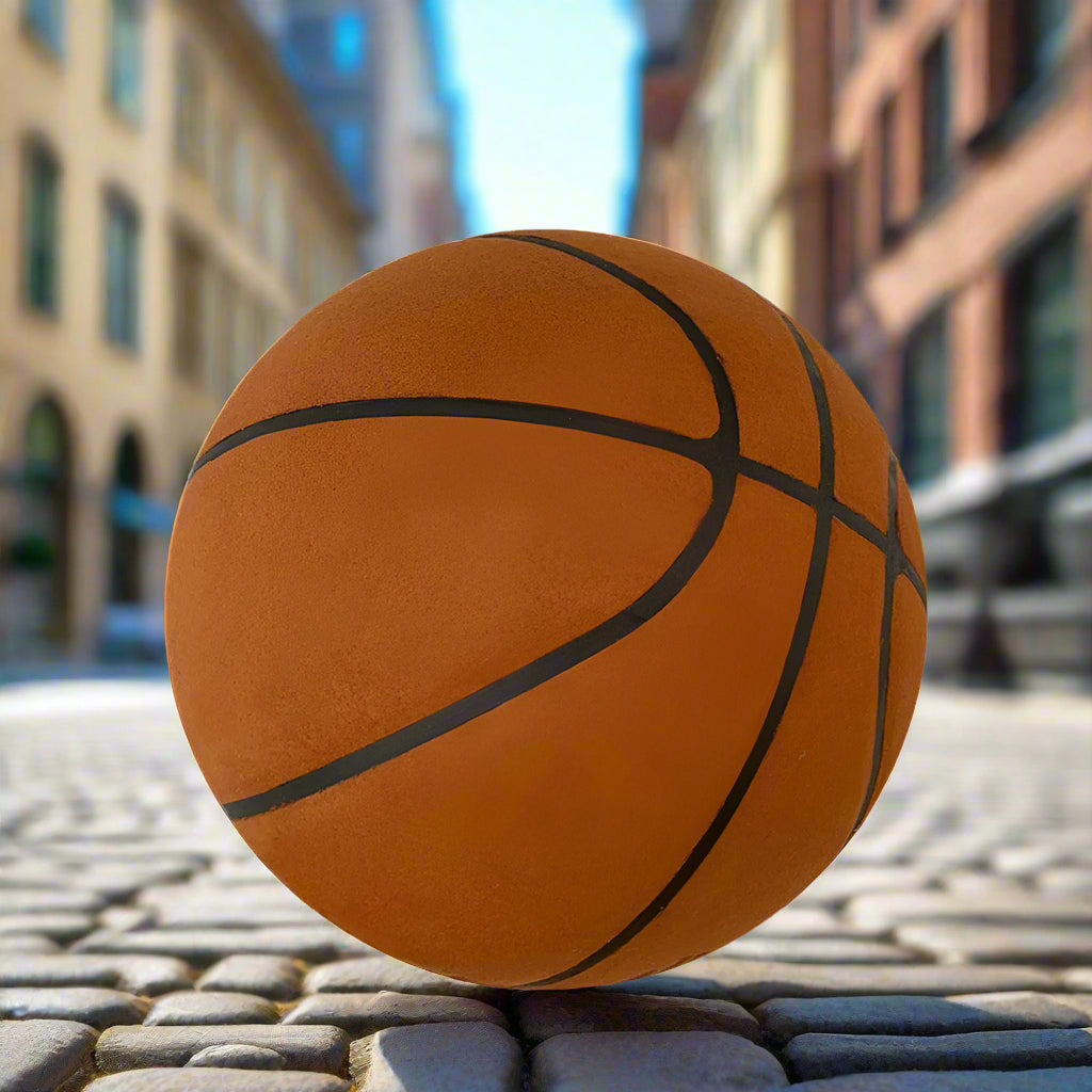 Stiller Hallenbasketball | Spielen Sie drinnen, ohne sich Sorgen zu machen!