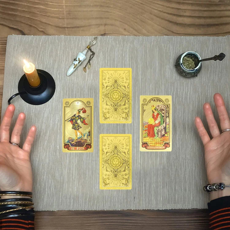 Zolara - Entdecken Sie die mystische Welt des Tarot mit Tarot Gold Folienkarten