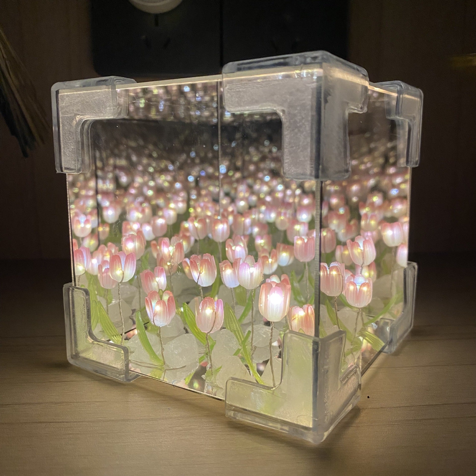 Blossom Box | Magisches Tulpenlicht