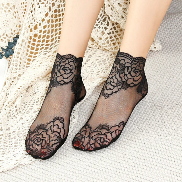 Spitzen-Socken | Unsichtbare Eleganz & Atmungsaktiver Komfort - 1 + 1 GRATIS